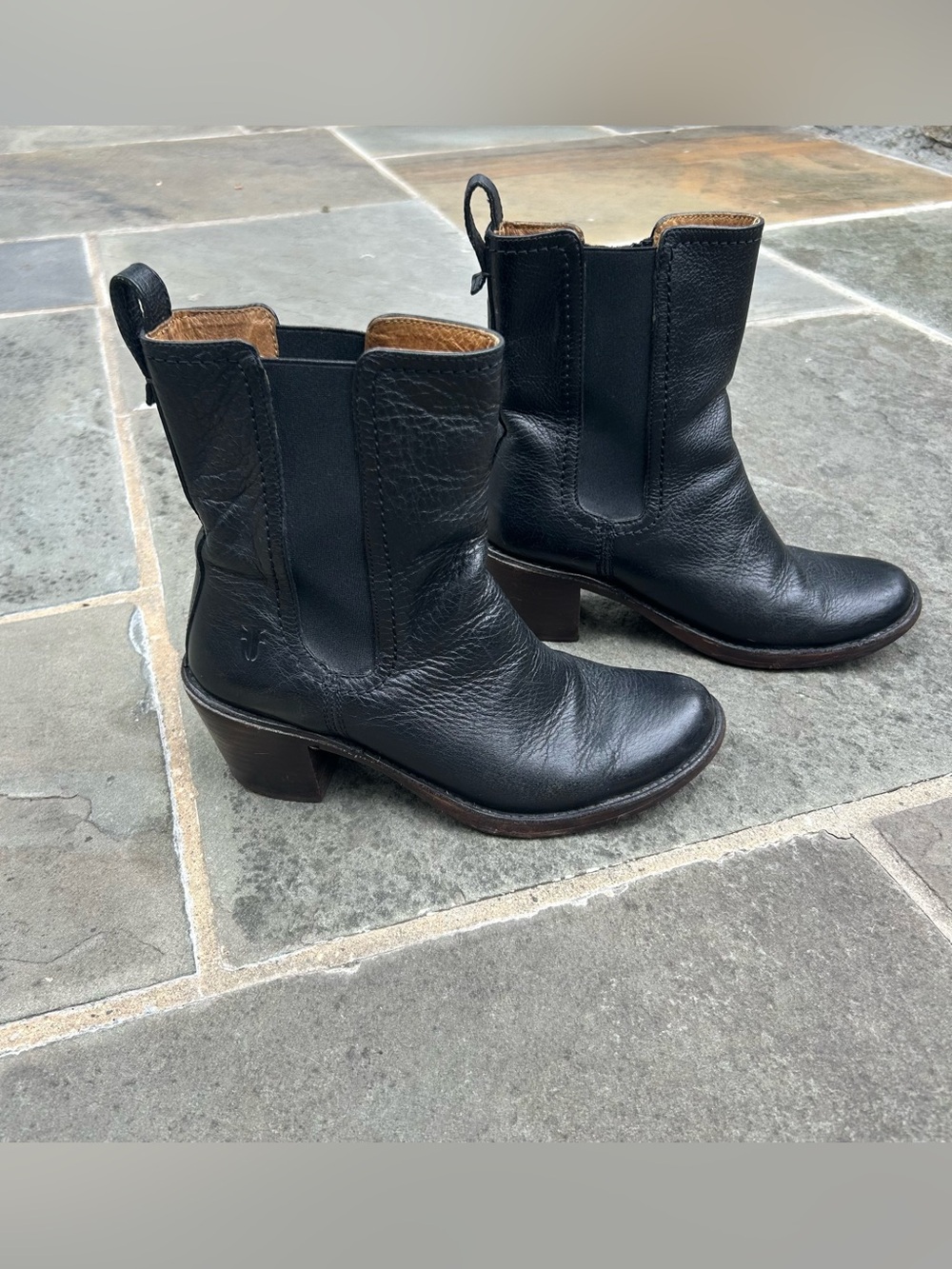 FRYE CARMEN CHELSEA BOOTS SIZE 7.5 BLACK LEATHER WESTERN ANKLE BOOTIES